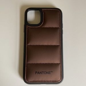 NEW iPhone 11 Brown Padded Case
